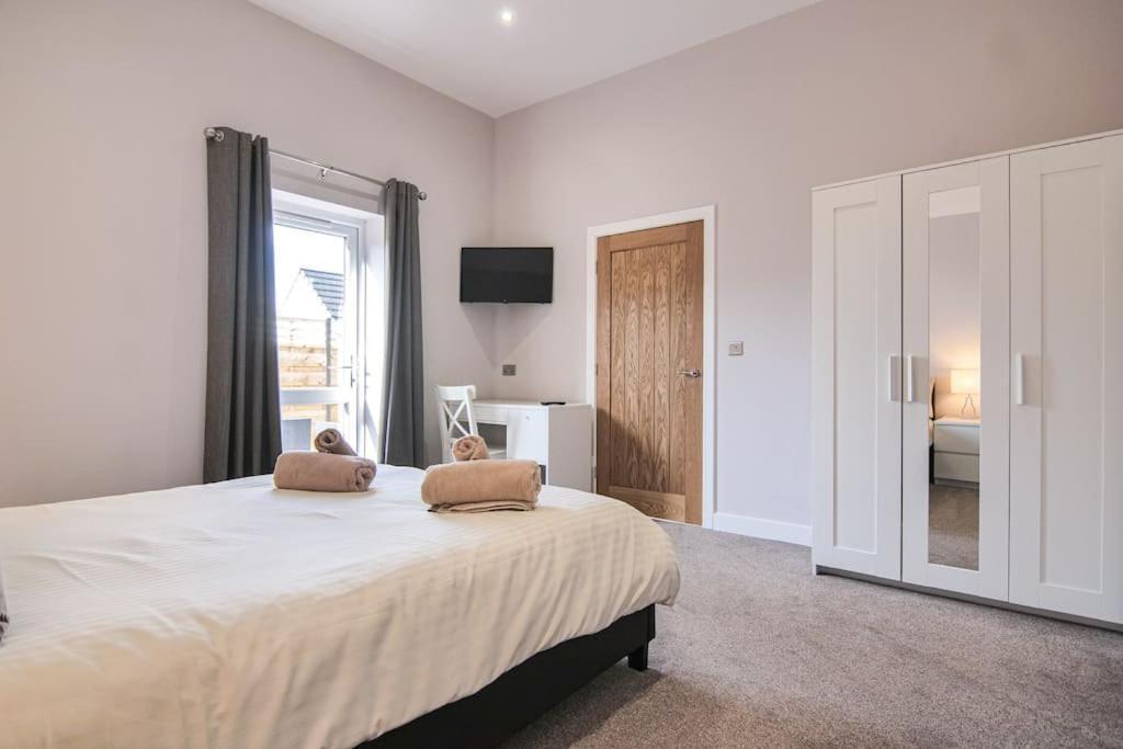 Hoxne Cottages - Rose Cottage With Private Hot Tub Йорк Екстериор снимка