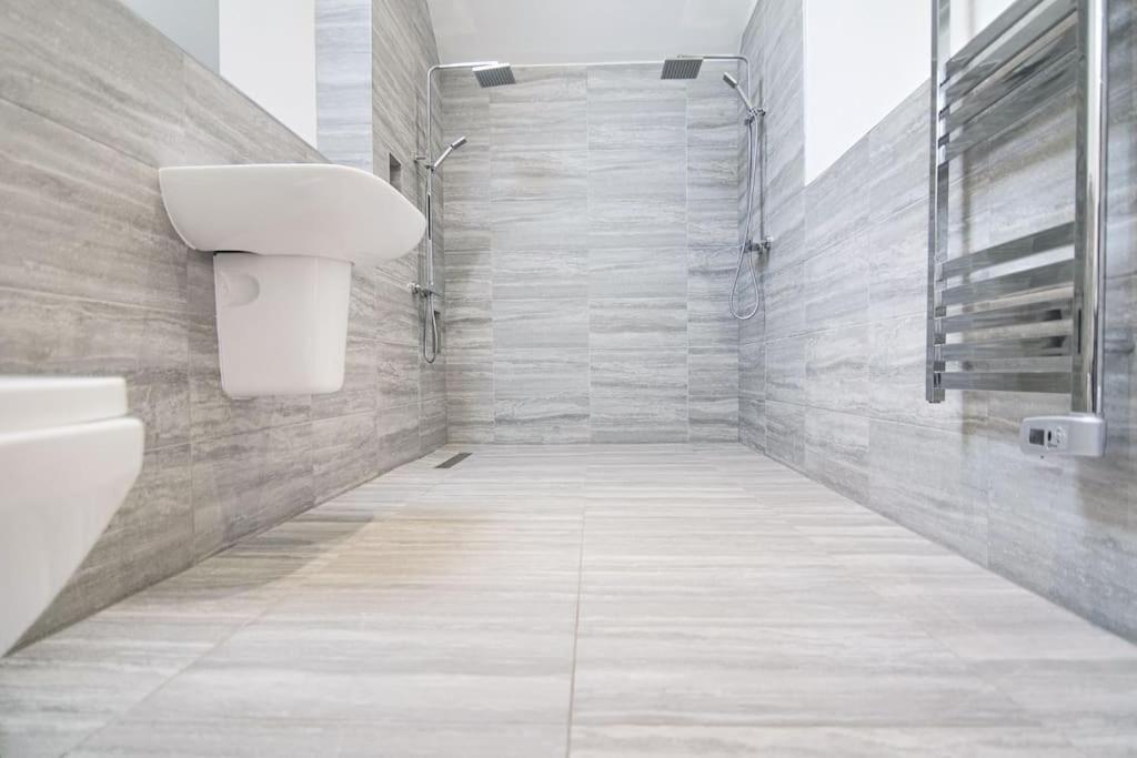 Hoxne Cottages - Rose Cottage With Private Hot Tub Йорк Екстериор снимка